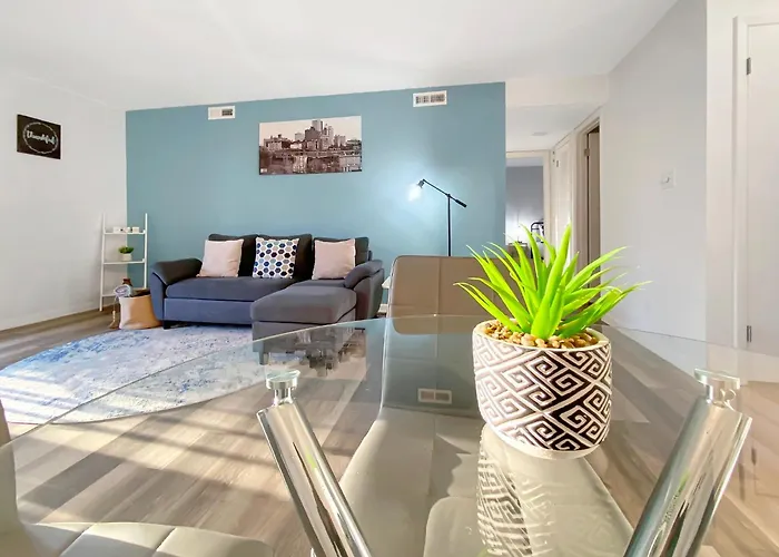 Apartment Prime Location! Upscale, Spacious 2br-2 Full Ba
