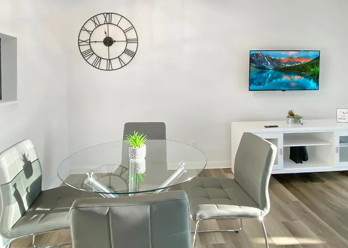 Prime Location! Upscale, Spacious 2br-2 Full Ba *